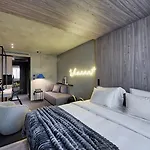 ONOMA Hotel